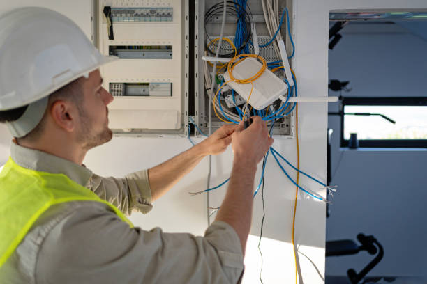 Best Affordable Emergency Electrician  in Darien Downtown, CT